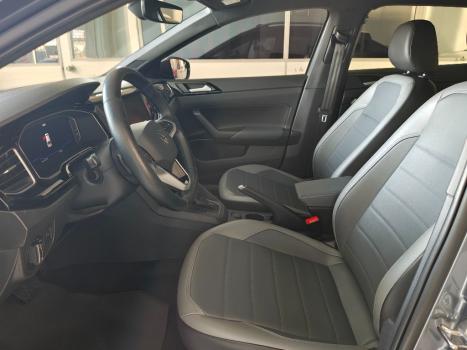 VOLKSWAGEN Nivus 1.0 4P FLEX 200 TSI HIGHLINE TURBO AUTOMÁTICO, Foto 5 VOLKSWAGEN Nivus 1.0 4P FLEX 200 TSI HIGHLINE TURBO AUTOMÁTICO, Foto 5