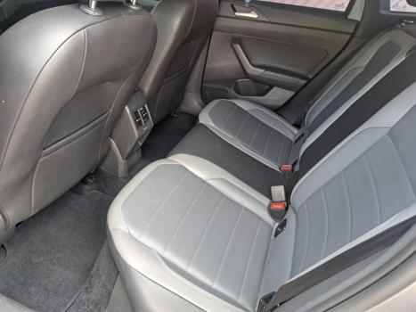 VOLKSWAGEN Nivus 1.0 4P FLEX 200 TSI HIGHLINE TURBO AUTOM�TICO, Foto 9