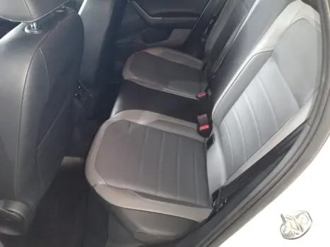 VOLKSWAGEN Nivus 1.0 4P FLEX 200 TSI HIGHLINE TURBO AUTOM�TICO, Foto 7