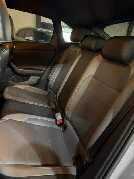 VOLKSWAGEN Nivus 1.0 4P FLEX 200 TSI HIGHLINE TURBO AUTOM�TICO, Foto 9