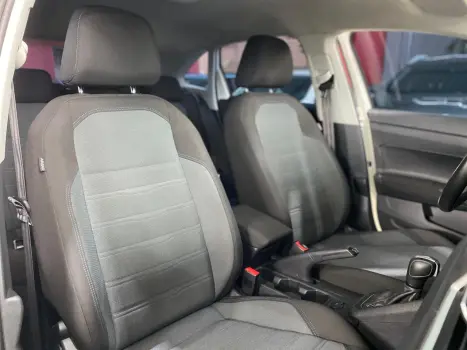 VOLKSWAGEN Nivus 1.0 4P FLEX 200 TSI COMFORTLINE TURBO AUTOM�TICO, Foto 11