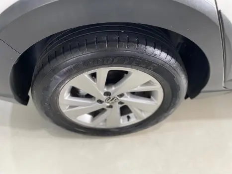 VOLKSWAGEN Nivus 1.0 4P FLEX 200 TSI COMFORTLINE TURBO AUTOM�TICO, Foto 13