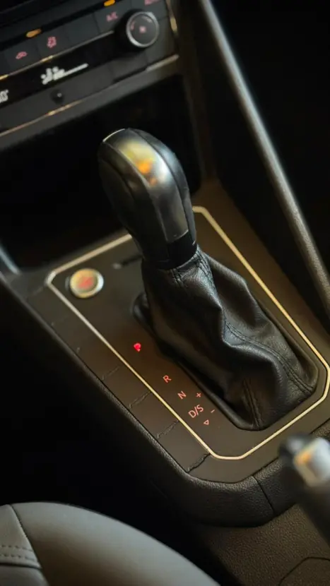 VOLKSWAGEN Nivus 1.0 4P FLEX 200 TSI HIGHLINE TURBO AUTOM�TICO, Foto 12