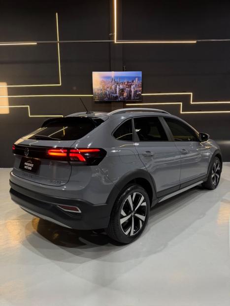 VOLKSWAGEN Nivus 1.0 4P FLEX 200 TSI HIGHLINE TURBO AUTOM�TICO, Foto 9