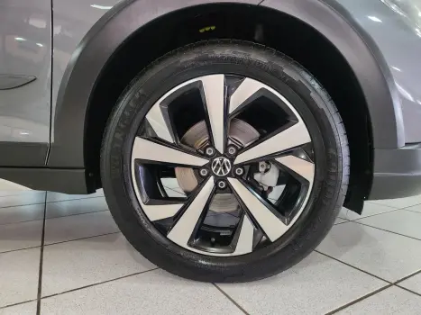 VOLKSWAGEN Nivus 1.0 4P FLEX 200 TSI HIGHLINE TURBO AUTOM�TICO, Foto 12