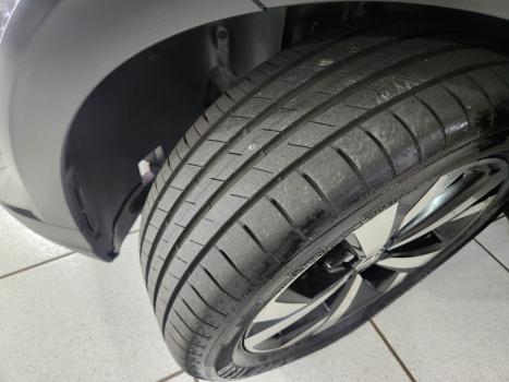 VOLKSWAGEN Nivus 1.0 4P FLEX 200 TSI HIGHLINE TURBO AUTOM�TICO, Foto 13