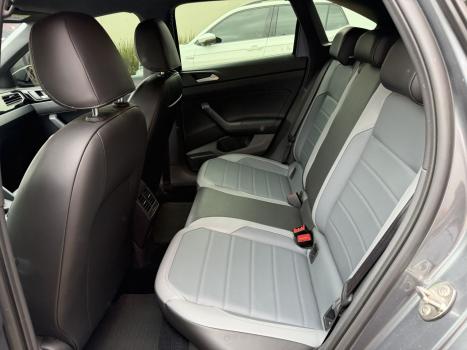 VOLKSWAGEN Nivus 1.0 4P FLEX 200 TSI HIGHLINE TURBO AUTOM�TICO, Foto 9