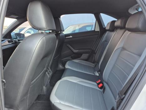 VOLKSWAGEN Nivus 1.0 4P FLEX 200 TSI HIGHLINE TURBO AUTOM�TICO, Foto 10