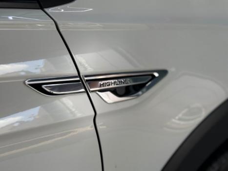 VOLKSWAGEN Nivus 1.0 4P FLEX 200 TSI HIGHLINE TURBO AUTOM�TICO, Foto 15