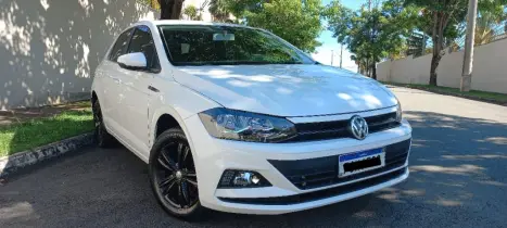 VOLKSWAGEN Polo Hatch 1.6 4P FLEX, Foto 2