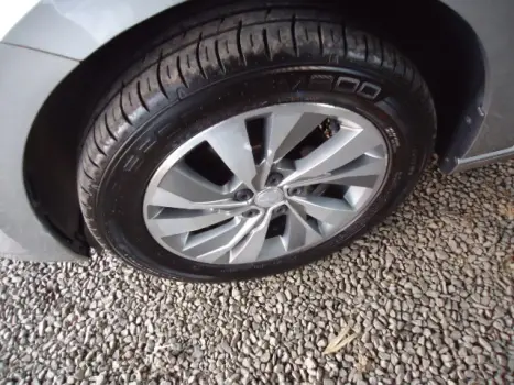 VOLKSWAGEN Polo Hatch 1.0 12V 4P 200 TSI  COMFORTLINE AUTOMTICO, Foto 7