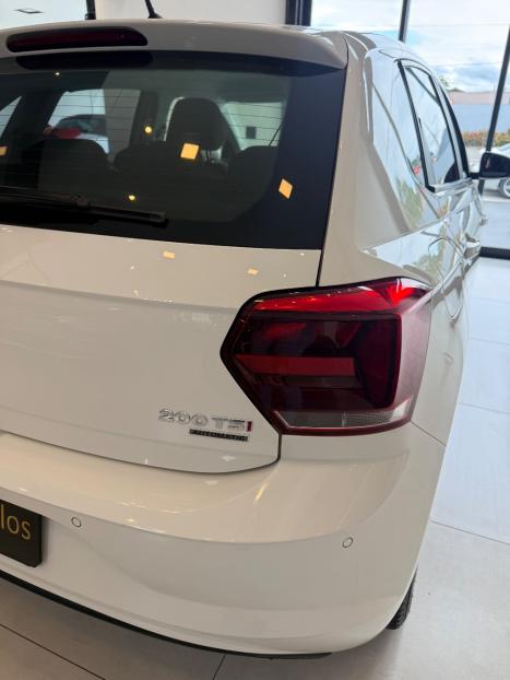 VOLKSWAGEN Polo Hatch 1.0 12V 4P 200 TSI  COMFORTLINE AUTOM�TICO, Foto 13