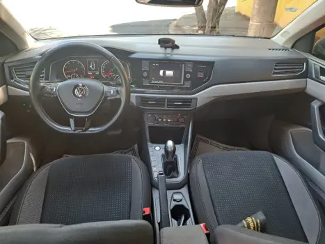 VOLKSWAGEN Polo Hatch 1.0 12V 4P 200 TSI  COMFORTLINE AUTOM�TICO, Foto 8