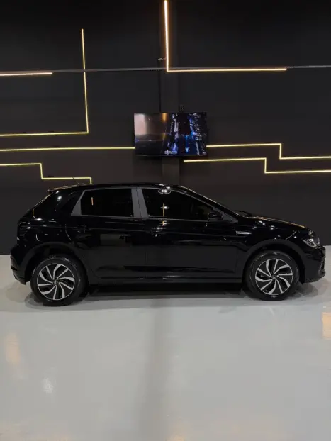 VOLKSWAGEN Polo Hatch 1.0 12V 4P 200 TSI HIGHLINE AUTOM�TICO, Foto 3