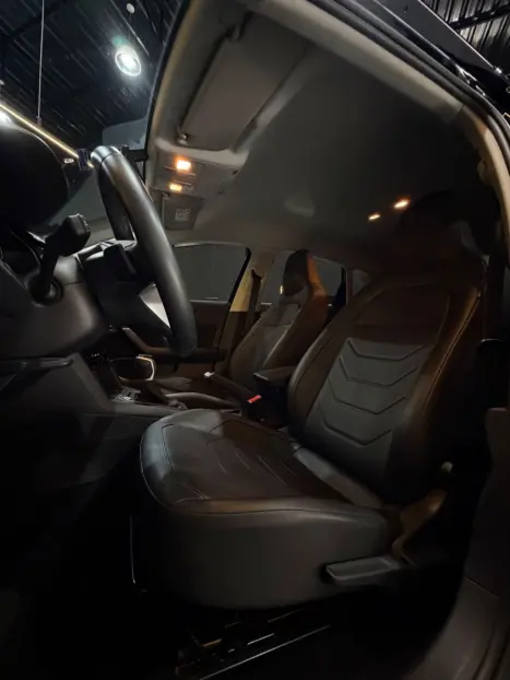 VOLKSWAGEN Polo Hatch 1.0 12V 4P 200 TSI HIGHLINE AUTOM�TICO, Foto 7