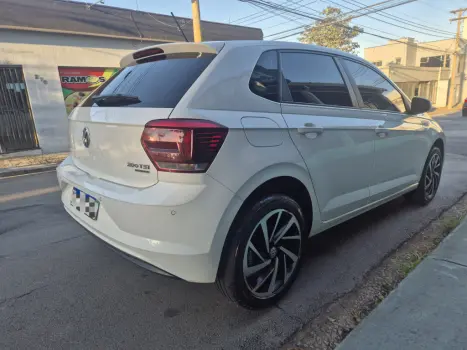 VOLKSWAGEN Polo Hatch 1.0 12V 4P 200 TSI  COMFORTLINE AUTOM�TICO, Foto 7