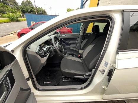 VOLKSWAGEN Polo Hatch 1.0 12V 4P 200 TSI  COMFORTLINE AUTOM�TICO, Foto 9