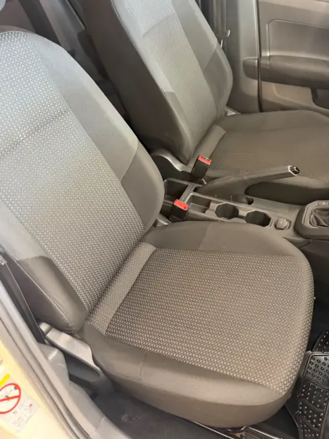 VOLKSWAGEN Polo Hatch 1.0 16V 4P, Foto 14