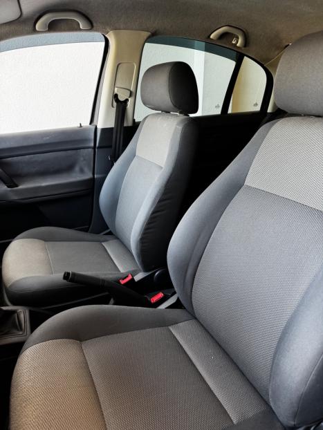 VOLKSWAGEN Polo Sedan 1.6 4P COMFORTLINE FLEX, Foto 5