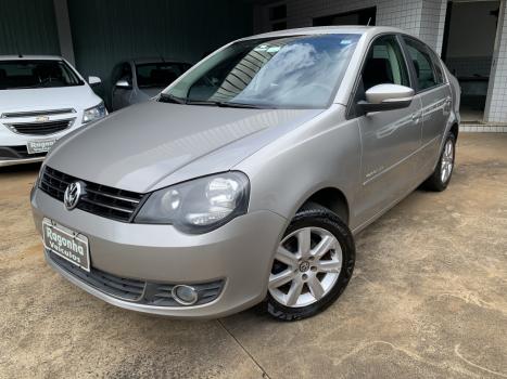 VOLKSWAGEN Polo Sedan 1.6 4P COMFORTLINE FLEX, Foto 1