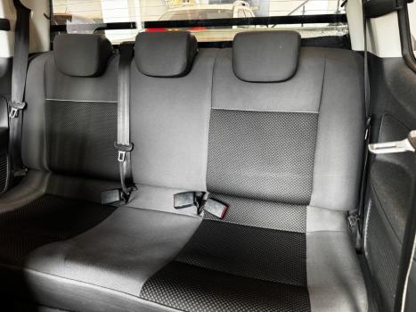 VOLKSWAGEN Saveiro 1.6 FLEX MSI ROBUST CABINE DUPLA, Foto 9