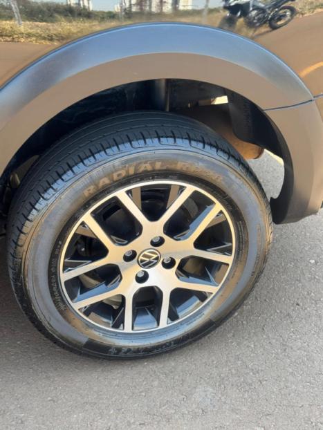 VOLKSWAGEN Saveiro 1.6 G7 CABINE DUPLA CROSS FLEX, Foto 7