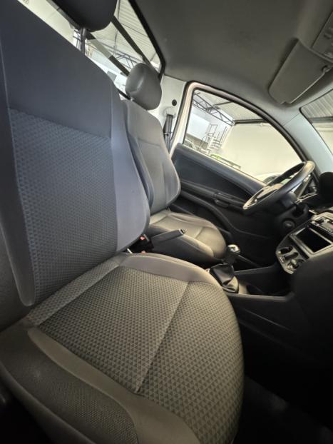 VOLKSWAGEN Saveiro 1.6 16V FLEX MSI ROBUST CABINE SIMPLES, Foto 14