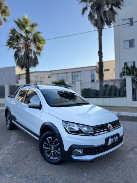 VOLKSWAGEN Saveiro 1.6 G7 CABINE DUPLA CROSS FLEX, Foto 4