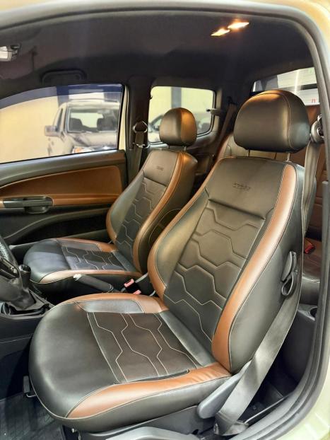 VOLKSWAGEN Saveiro 1.6 16V G6 CROSS CABINE DUPLA FLEX, Foto 7