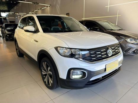 VOLKSWAGEN T-Cross 1.4 4P 250 TSI FLEX HIGHLINE AUTOMÁTICO, Foto 4 VOLKSWAGEN T-Cross 1.4 4P 250 TSI FLEX HIGHLINE AUTOMÁTICO, Foto 4