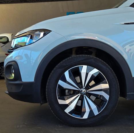 VOLKSWAGEN T-Cross 1.0 4P 200 TSI FLEX COMFORTLINE AUTOMÁTICO, Foto 4 VOLKSWAGEN T-Cross 1.0 4P 200 TSI FLEX COMFORTLINE AUTOMÁTICO, Foto 4