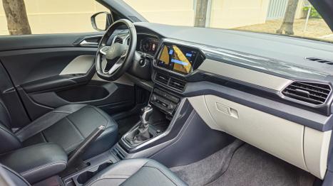 VOLKSWAGEN T-Cross 1.4 4P 250 TSI FLEX HIGHLINE AUTOM�TICO, Foto 9