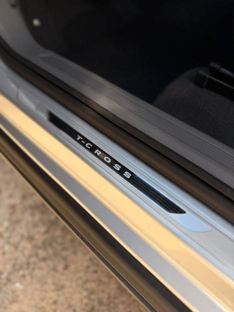 VOLKSWAGEN T-Cross 1.0 4P 200 TSI FLEX SENSE AUTOM�TICO, Foto 6