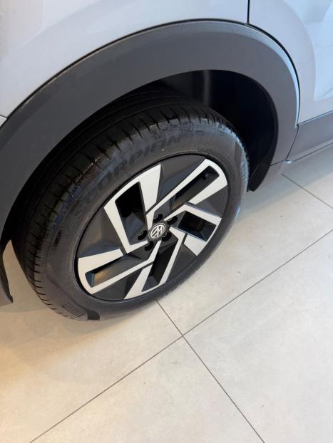 VOLKSWAGEN T-Cross 1.4 4P 250 TSI FLEX HIGHLINE AUTOM�TICO, Foto 23
