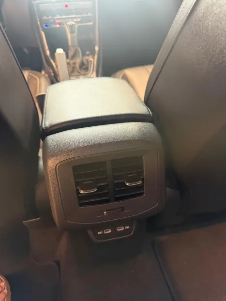 VOLKSWAGEN T-Cross 1.4 4P 250 TSI FLEX HIGHLINE AUTOM�TICO, Foto 12