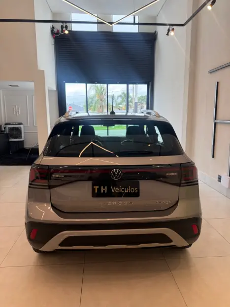 VOLKSWAGEN T-Cross 1.4 4P 250 TSI FLEX HIGHLINE AUTOM�TICO, Foto 18