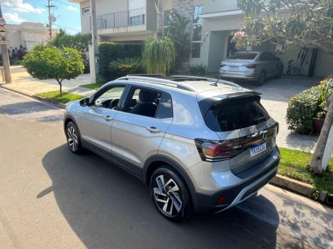 VOLKSWAGEN T-Cross 1.4 4P 250 TSI FLEX HIGHLINE AUTOM�TICO, Foto 3