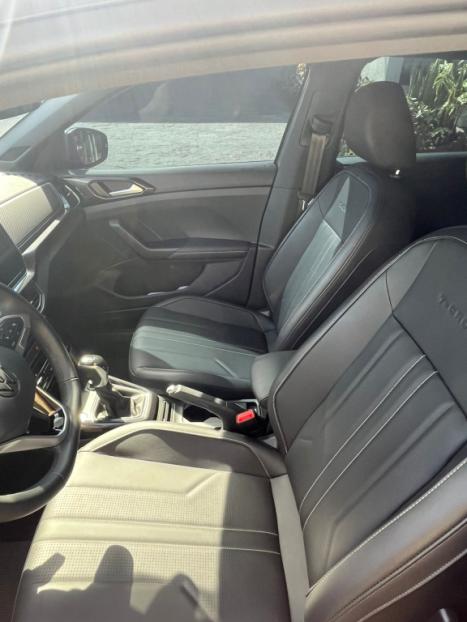 VOLKSWAGEN T-Cross 1.4 4P 250 TSI FLEX HIGHLINE AUTOM�TICO, Foto 16