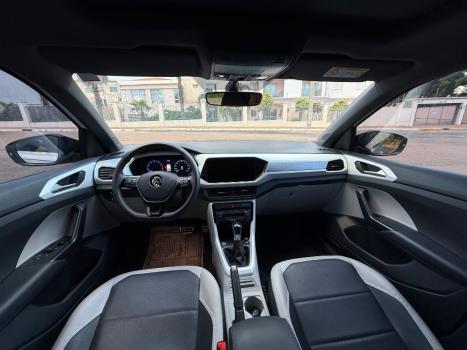 VOLKSWAGEN T-Cross 1.4 4P 250 TSI FLEX HIGHLINE AUTOM�TICO, Foto 19