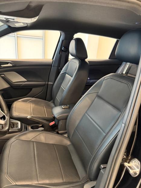 VOLKSWAGEN T-Cross 1.4 4P 250 TSI FLEX HIGHLINE AUTOM�TICO, Foto 4
