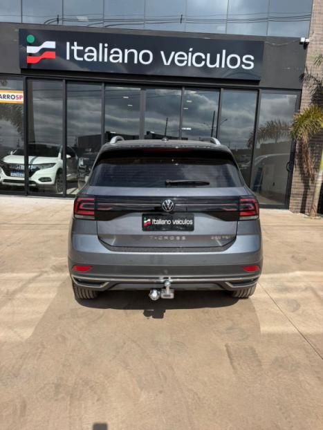 VOLKSWAGEN T-Cross 1.4 4P 250 TSI FLEX HIGHLINE AUTOM�TICO, Foto 4