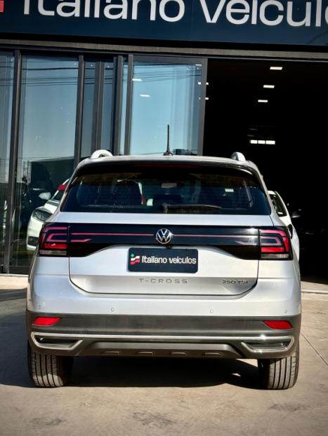 VOLKSWAGEN T-Cross 1.4 4P 250 TSI FLEX EXTREME HIGHLINE DSG AUTOM�TICO, Foto 9