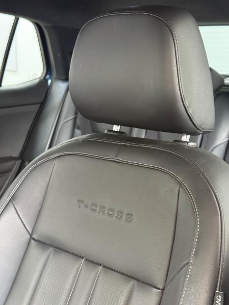 VOLKSWAGEN T-Cross 1.4 4P 250 TSI FLEX HIGHLINE AUTOM�TICO, Foto 22
