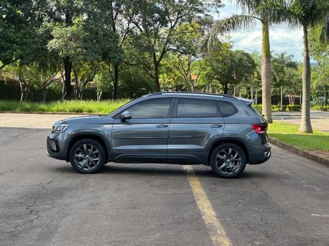 VOLKSWAGEN Taos 1.4 16V 4P FLEX 250 TSI COMFORTLINE AUTOM�TICO, Foto 4