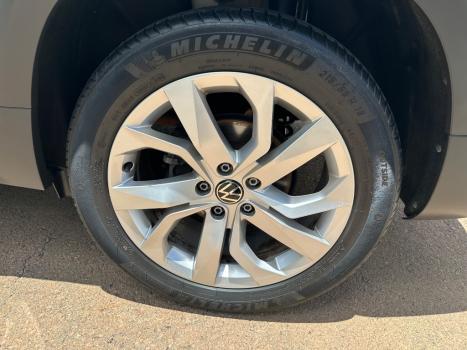 VOLKSWAGEN Taos 1.4 16V 4P FLEX 250 TSI COMFORTLINE AUTOM�TICO, Foto 7