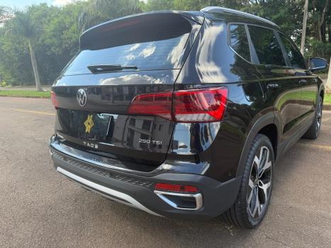 VOLKSWAGEN Taos 1.4 16V 4P FLEX 250 TSI HIGHLINE AUTOM�TICO, Foto 9