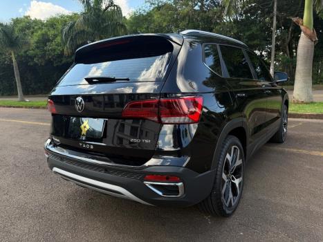 VOLKSWAGEN Taos 1.4 16V 4P FLEX 250 TSI HIGHLINE AUTOM�TICO, Foto 10