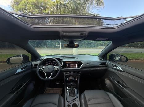 VOLKSWAGEN Taos 1.4 16V 4P FLEX 250 TSI HIGHLINE AUTOM�TICO, Foto 17