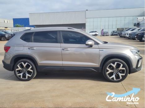 VOLKSWAGEN Taos 1.4 16V 4P FLEX 250 TSI HIGHLINE AUTOM�TICO, Foto 4