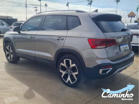 VOLKSWAGEN Taos 1.4 16V 4P FLEX 250 TSI HIGHLINE AUTOM�TICO, Foto 7
